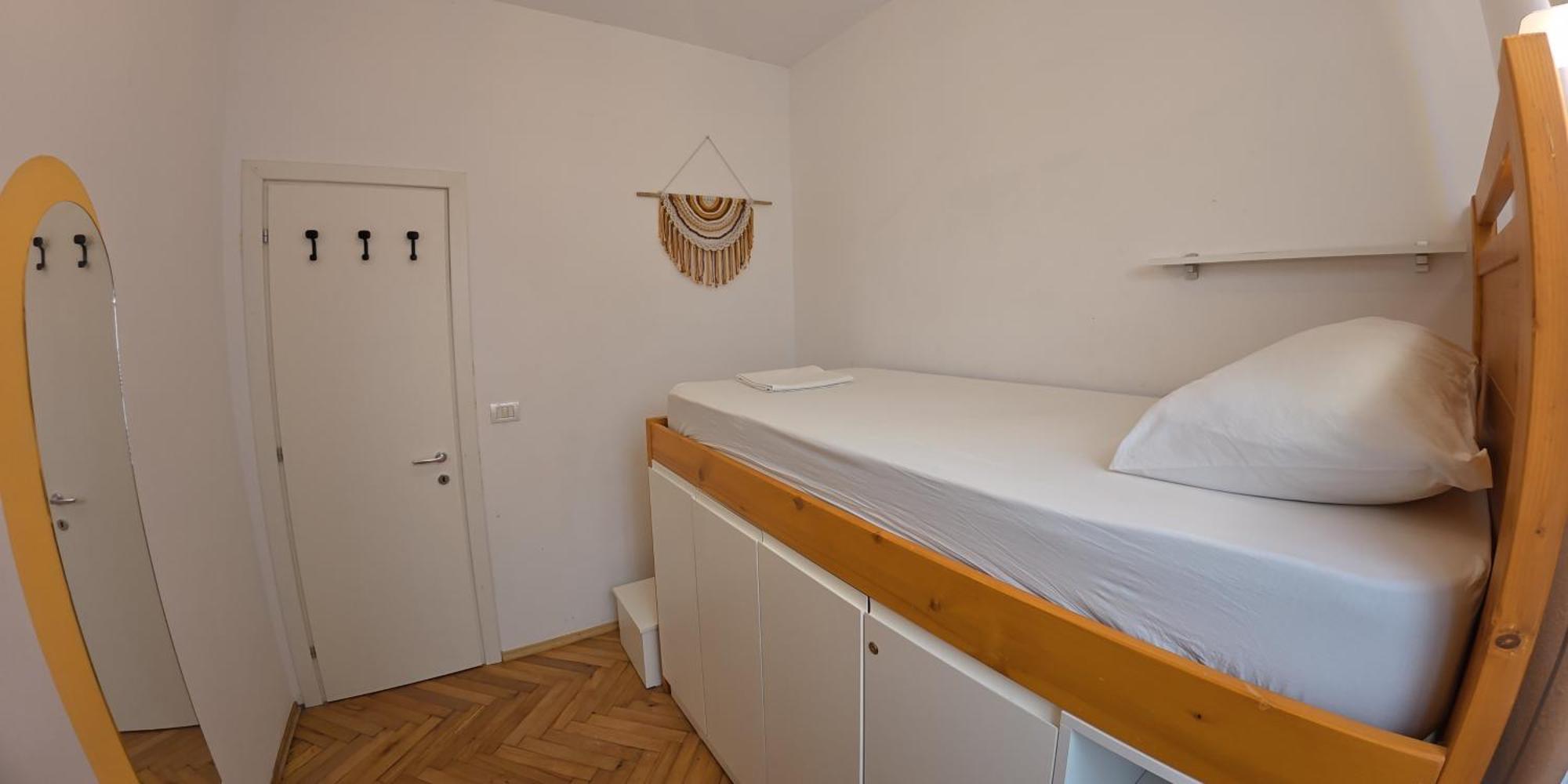 Trip'N'Hostel Chill Zone Tirana Eksteriør billede